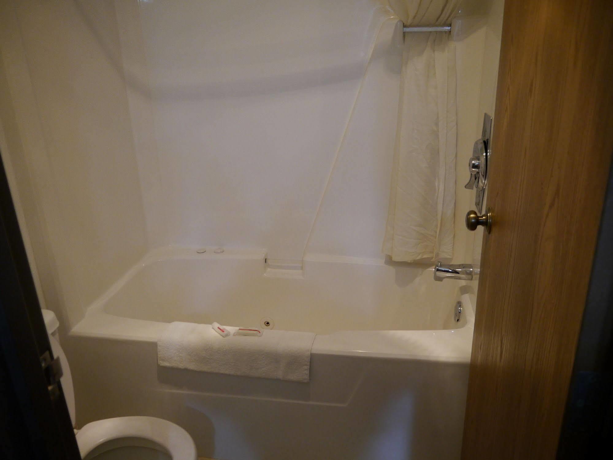 Westwood Inn & Suites - Kimball Dış mekan fotoğraf